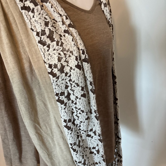 Alter’d State Boho Asymmetrical Lace Drape Top – Medium - Picture 7 of 8